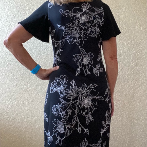 Reversible dress lightweight fabric - Picture 2 of 4